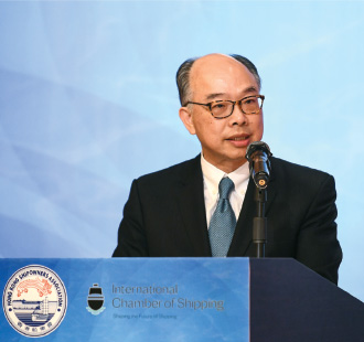 Mr Chan gave a speech at the Hong Kong Shipowners Association Annual Cocktail Reception cum International Chamber of Shipping (China) Liaison Office Launch Ceremony.