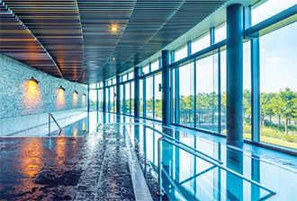 Visitors can make online reservations to use the spa pool for free and enjoy the benefits of “waste-to-energy”.