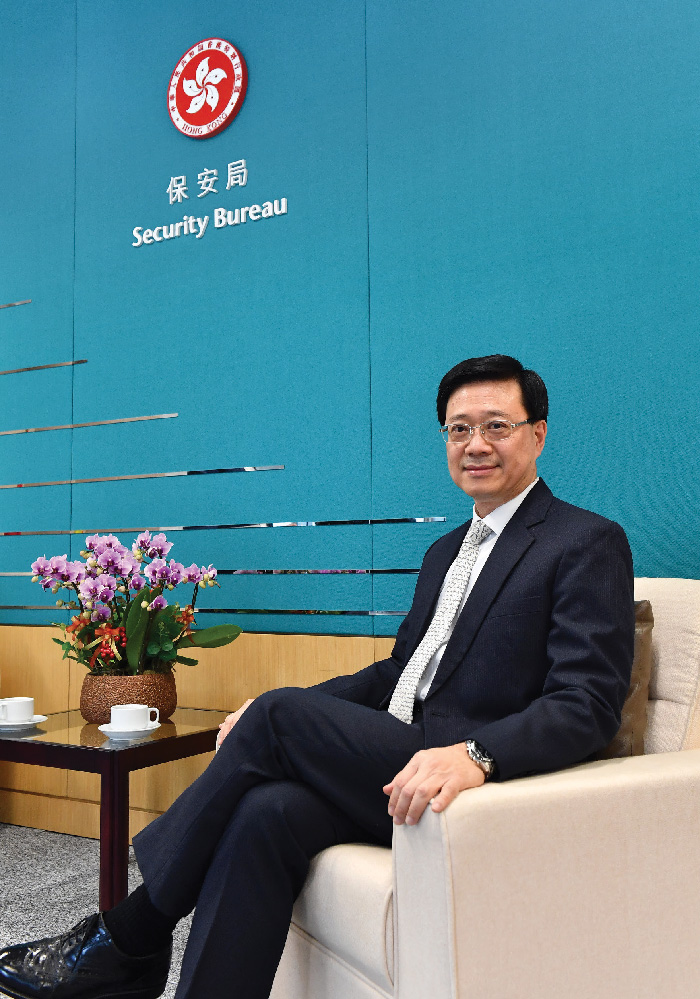 李局長分享他對香港保安政策的見解。