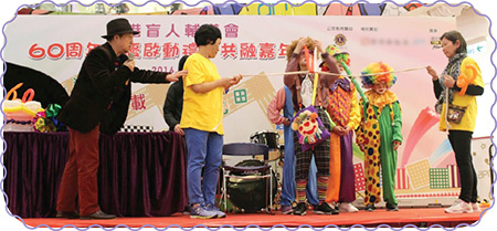 Mr Leung performed magic tricks with visually impaired students.