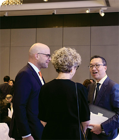 林司長(右一)出席第八屆國際商會亞太地區國際仲裁會議。
