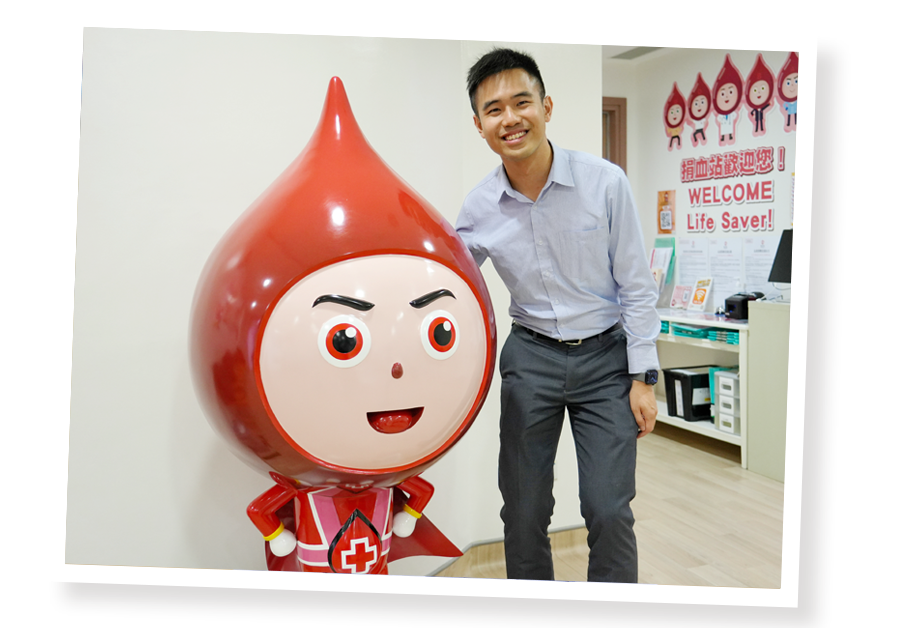 Mr Liu has joined the league of blood donors since he was 16, as influenced by his parents who were themselves regular blood donors, and he would meet up with his friends to donate blood to help people in need.  