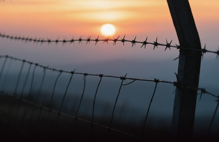 Bookworm
It Won’t Be Long Now Bookworm
It Won’t Be Long Now